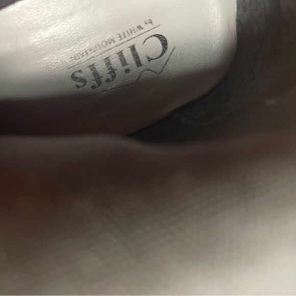 Cliffs by White Mountain Averie Black leather Suede knee high boots Size 9M. - Picture 12 of 13